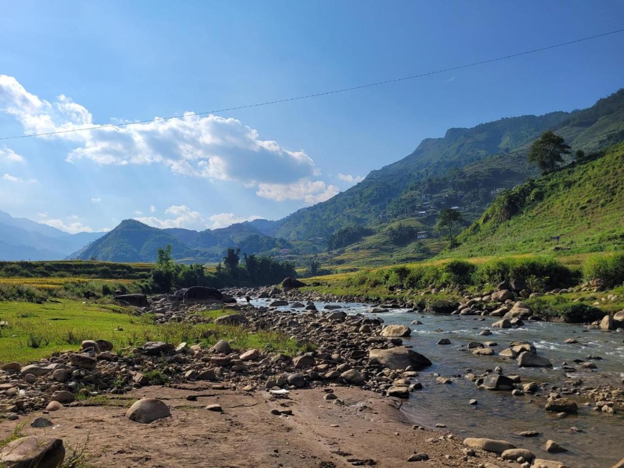 Surelee House And Trekking Hotel Sapa Bagian luar foto