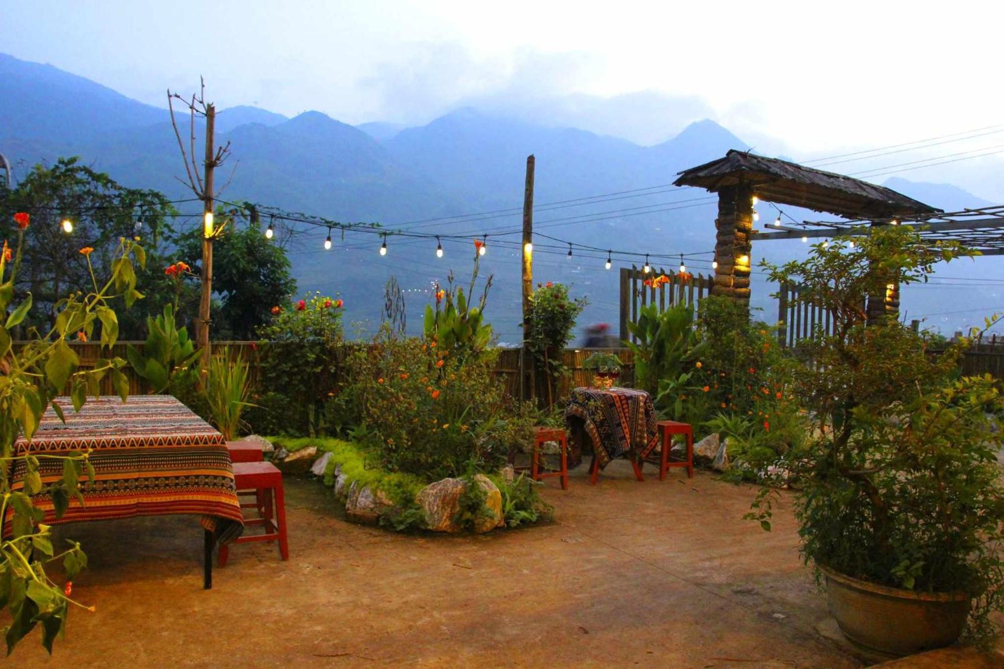 Surelee House And Trekking Hotel Sapa Bagian luar foto