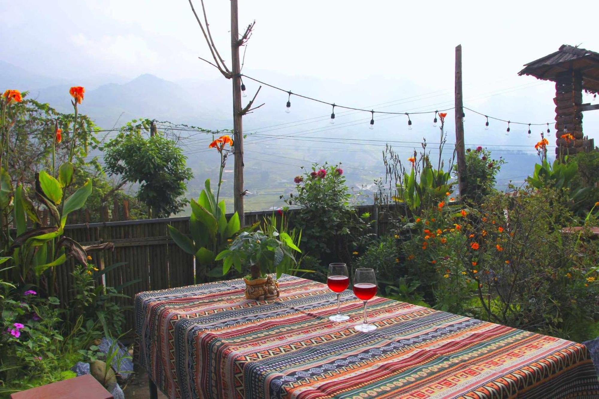Surelee House And Trekking Hotel Sapa Bagian luar foto